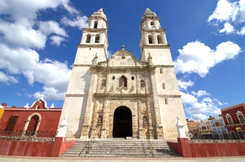 Sacerdote advierte sobre estafas a feligreses; fingen ventas a favor de la Catedral de Campeche