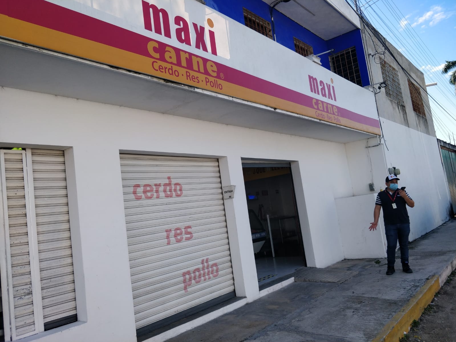 Roban 'Maxicarne' en la colonia Melitón Salazar de Mérida