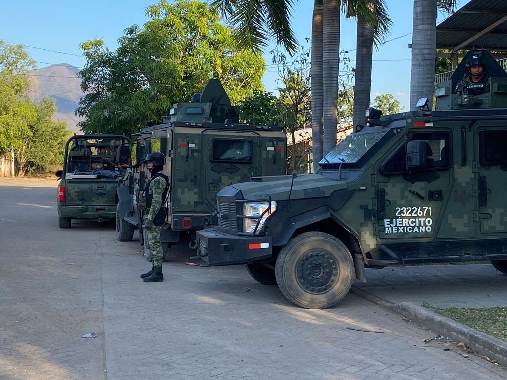 Ejército asegura 40 mil dosis de cocaína y armas largas en Sonora