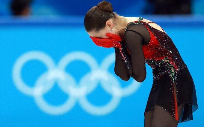 Juegos Olímpicos Beijing 2022: Kamila Valieva es víctima del nerviosismo y pierde el podio