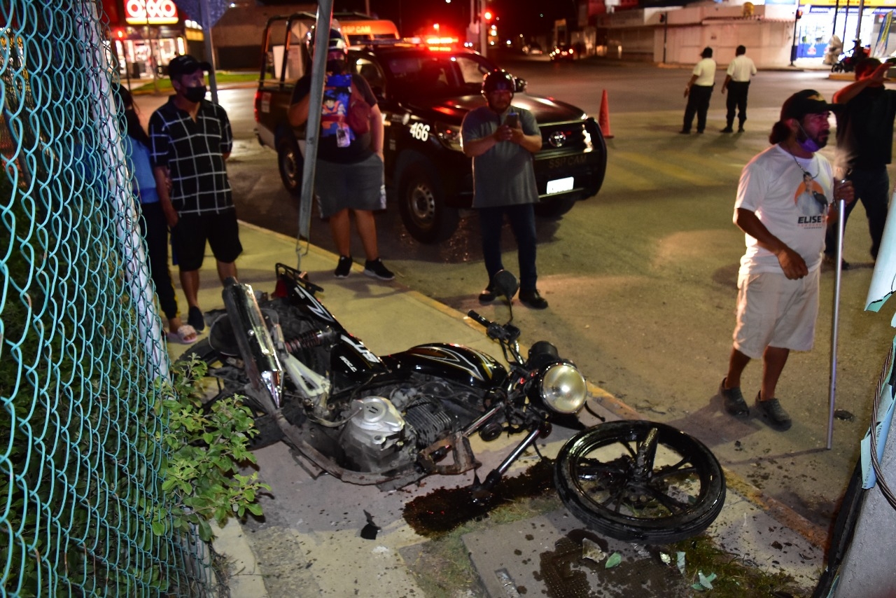 Sangriento accidente de motociclista ebrio en Campeche