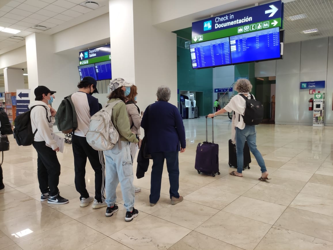 Usuarios con destino a Oaxaca tuvieron que esperar para salir de la ciudad de Mérida