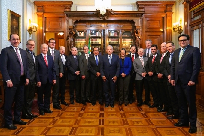 AMLO ofrece comida en Palacio Nacional por la salida de Carlos Salazar como presidente del CCE