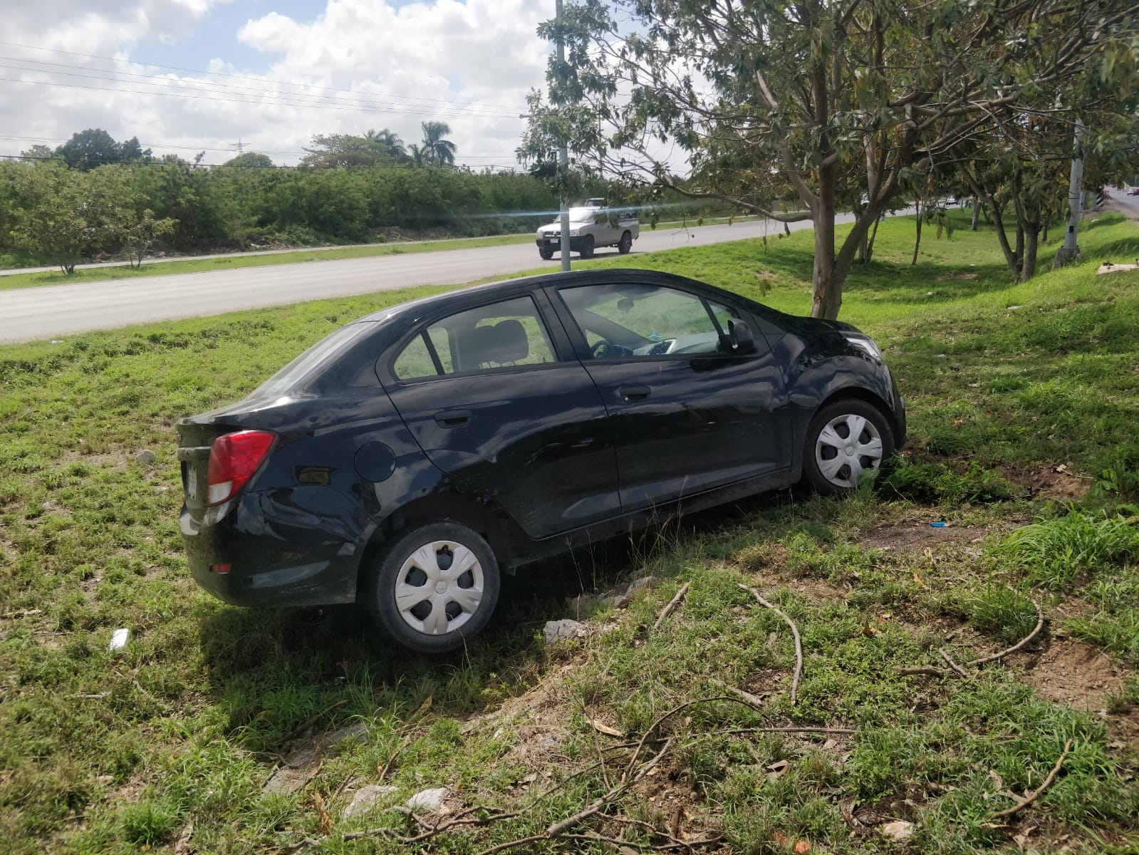 La conductora salió ilesa en el periférico de Mérida