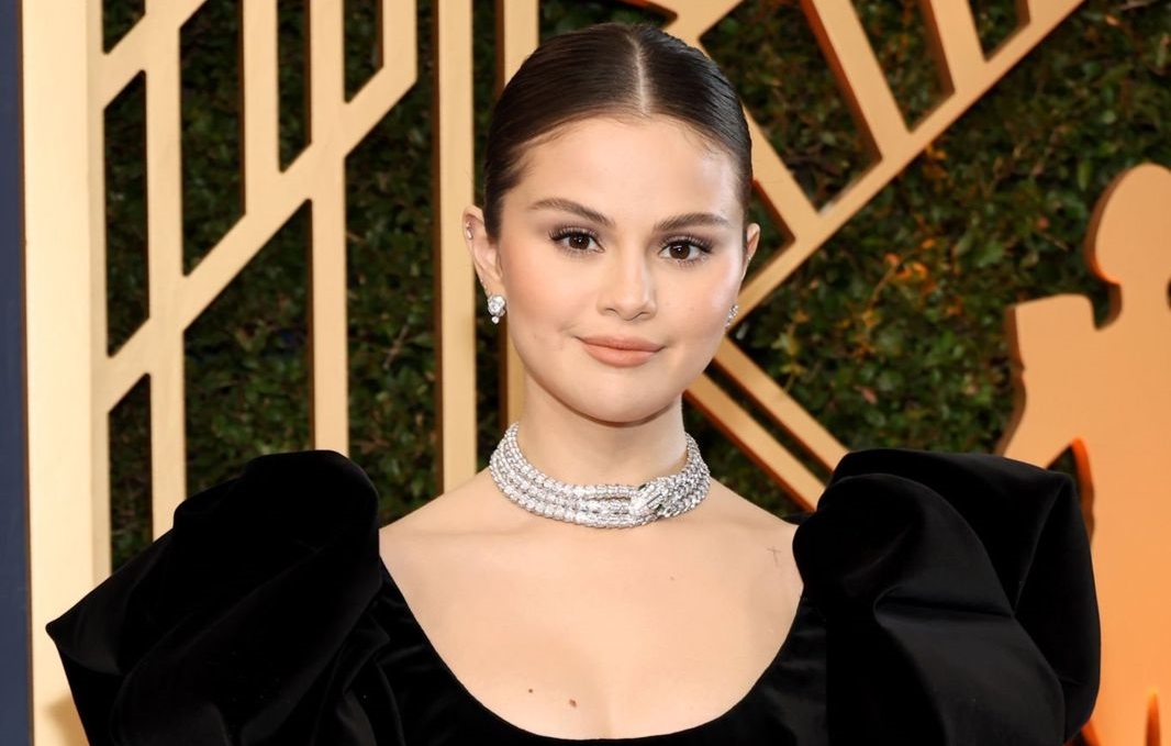 SAG Awards: Así lució Selena Gómez en su paso por la alfombra blanca de la premiación