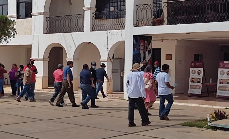 Burócratas de José María Morelos jubilados, obligados a regresar a trabajar