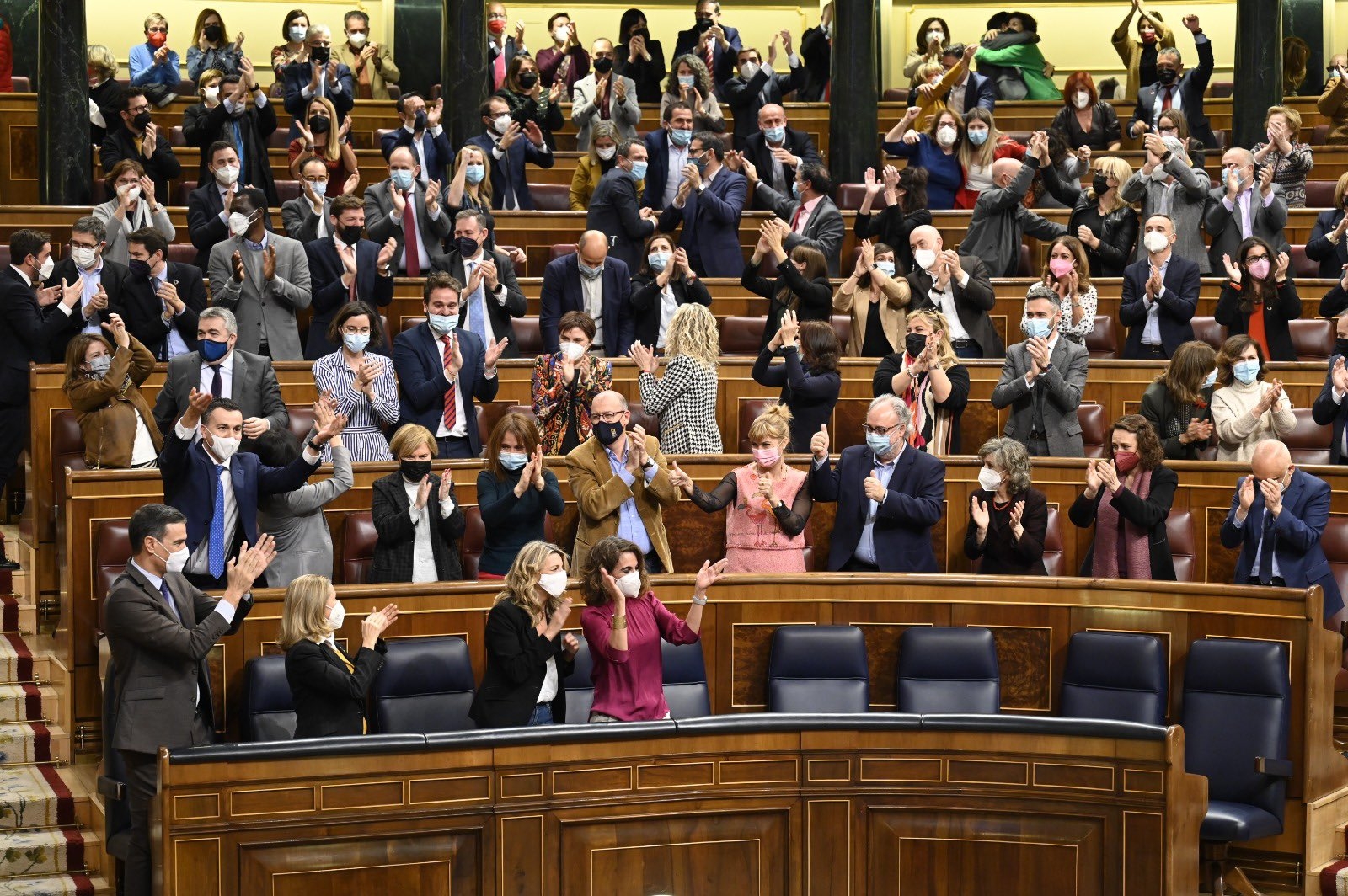 España es uno de los pocos países europeos que reinstauró a fines de diciembre la mascarilla en espacios abiertos