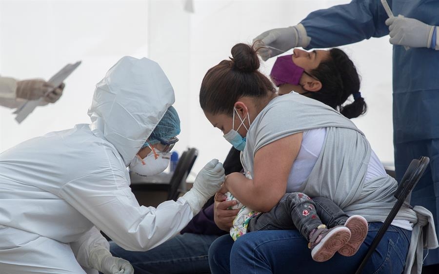 Hasta el momento, alrededor de 12 mil menores han contraído el virus del Sars-Cov-2 en México, durante la pandemia. Foto: EFE