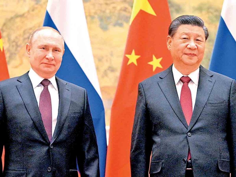 PEKÍN.— China y Rusia proclamaron ayer una asociación estratégica para contrarrestar lo que consideran la “maligna influencia mundial de Estados Unidos”.