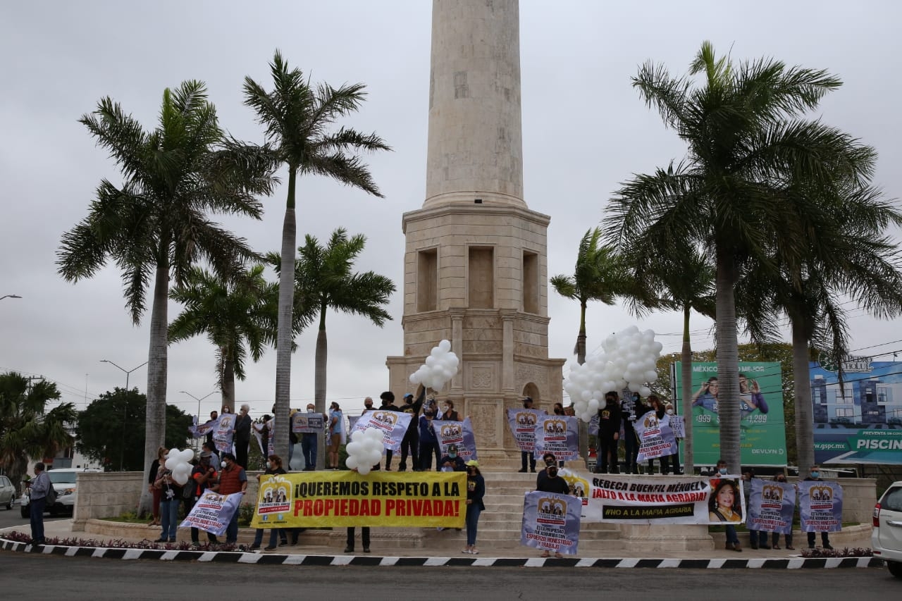 Los habitantes de dos fraccionamientos en Mérida exigen pronta solución a su litigio