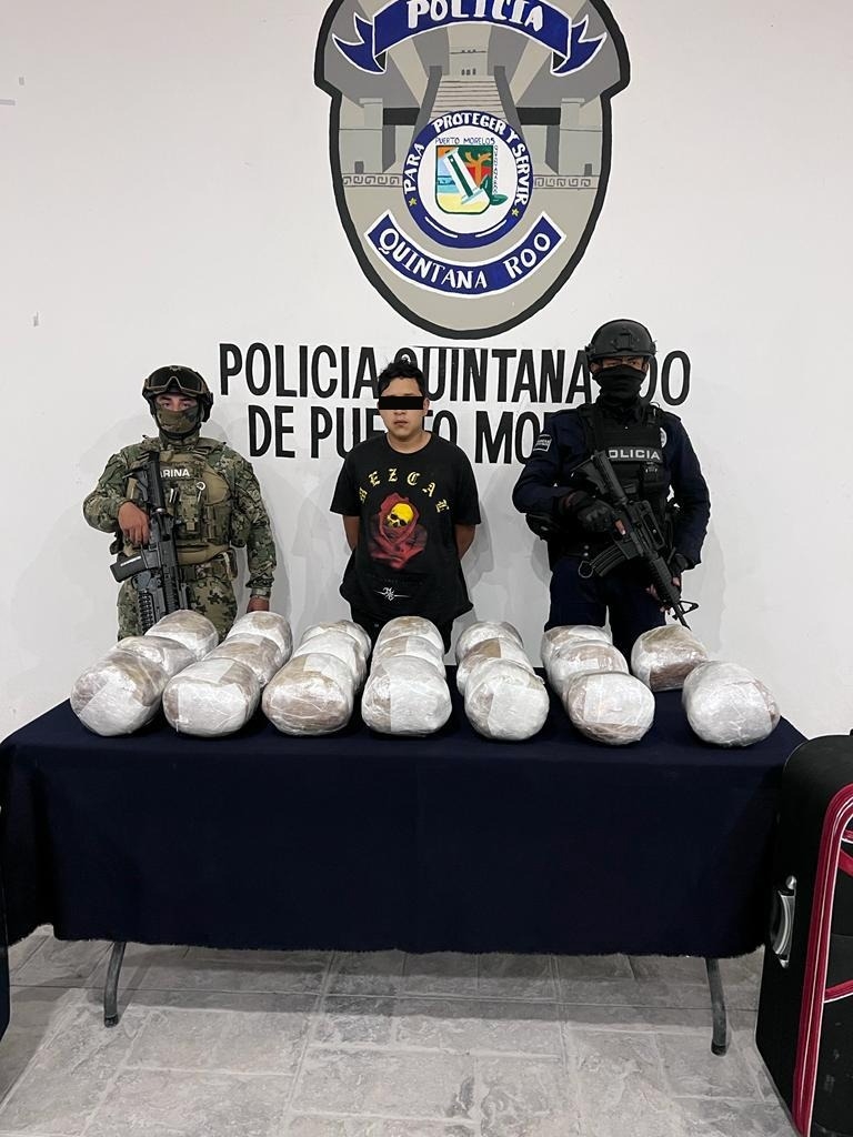 Detienen a un hombre con más de 20 kilos de droga en Puerto Morelos