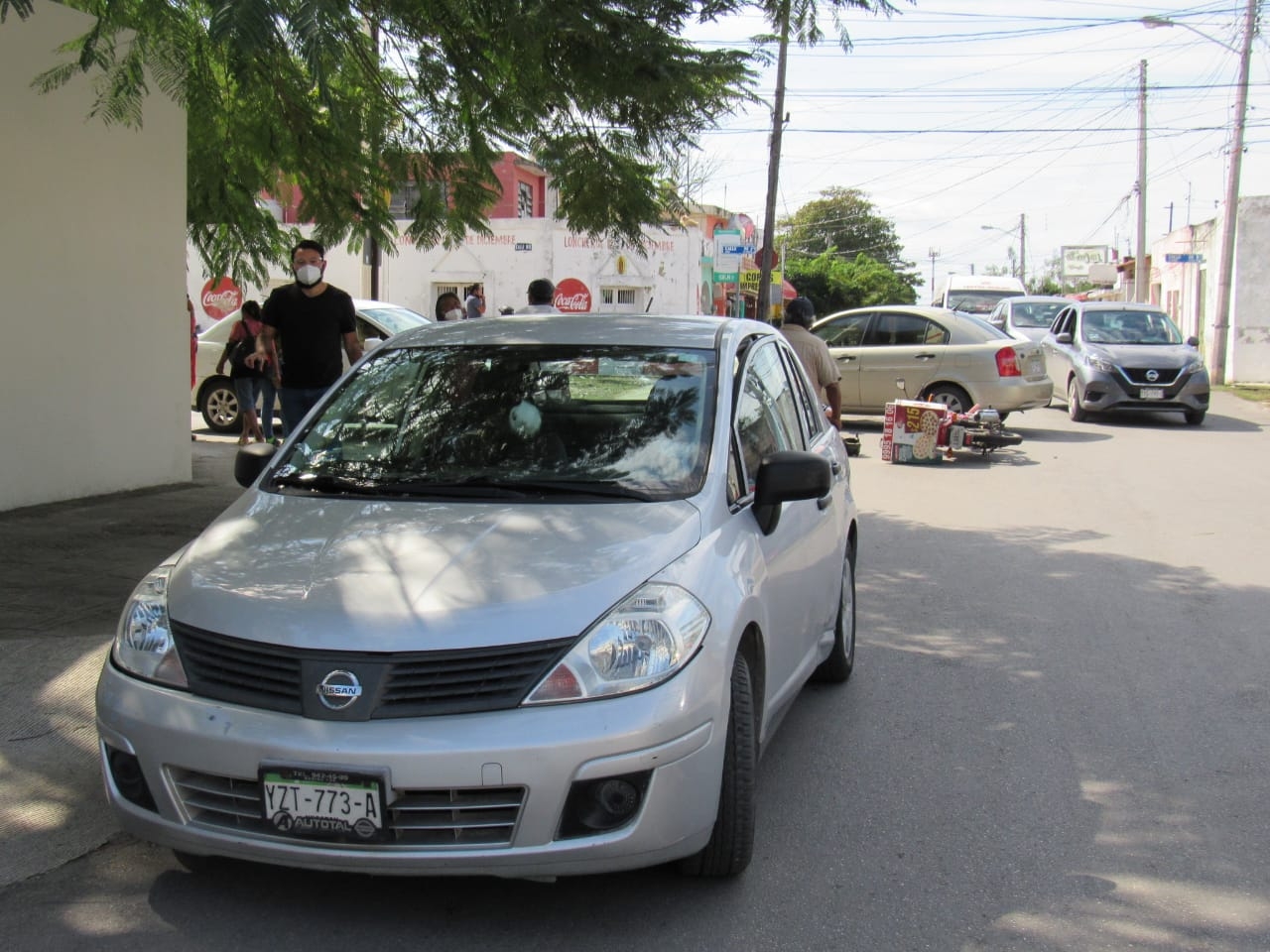 Para evitar accidentes se pide a los automovilistas respetar el límite de velocidad y respetar el carril