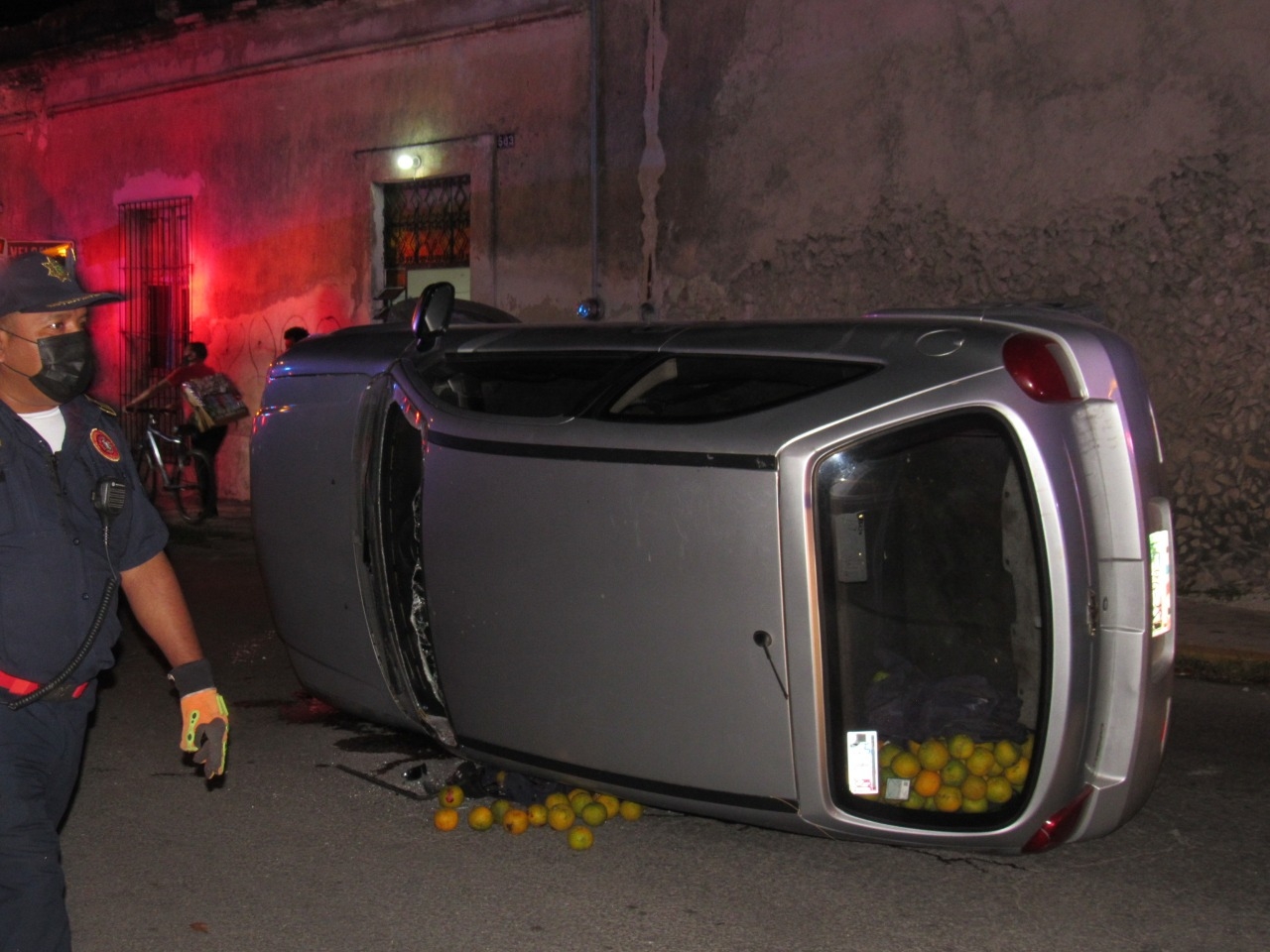 El automóvil terminó dañado