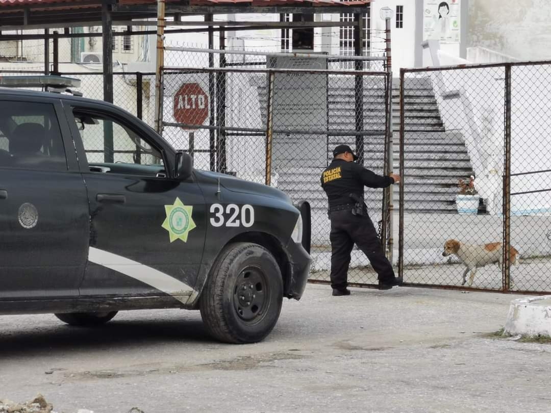 Agentes de la policía llegaron para detenerlo