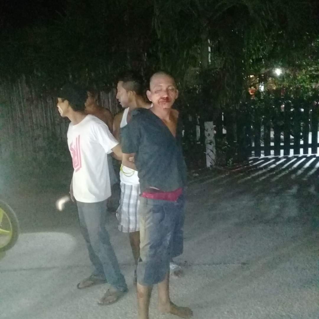 Vecinos de comunidad de Chetumal detienen a tres hombres por robar motocicleta