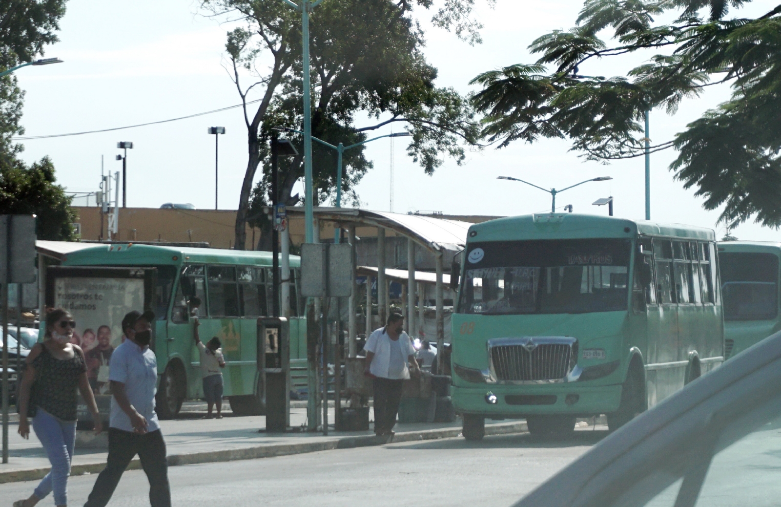 Las interesadas podrán capacitarse para conducir un camión de pasajeros, señalan