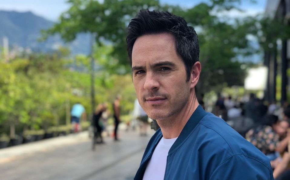 Mauricio Ochmann fue dado en adopción por su madre biológica y así lo agradece