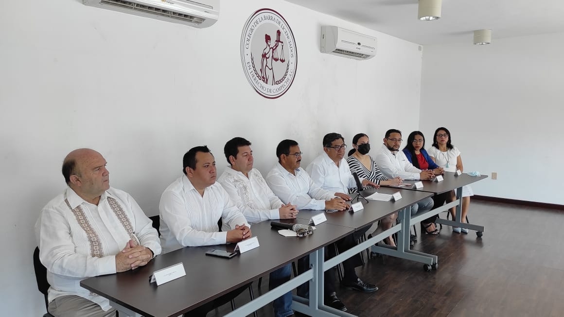 Abogados de Campeche ofrecen a estudiantes conocimientos fuera de los libros