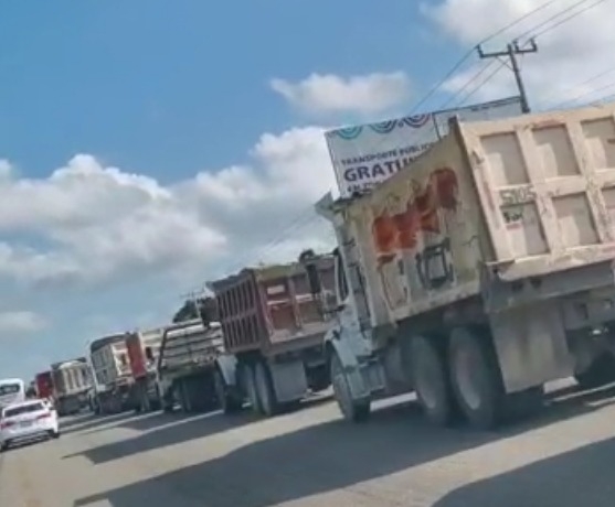 Los transportistas de los diferentes gremios que se vieron orillados a tomar estas acciones sorprendieron a los trabajadores del sector turístico