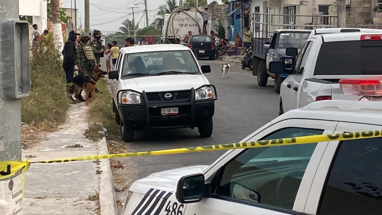 La policía llegó a dos lugares distintos que resultaron ser bares clandestinos