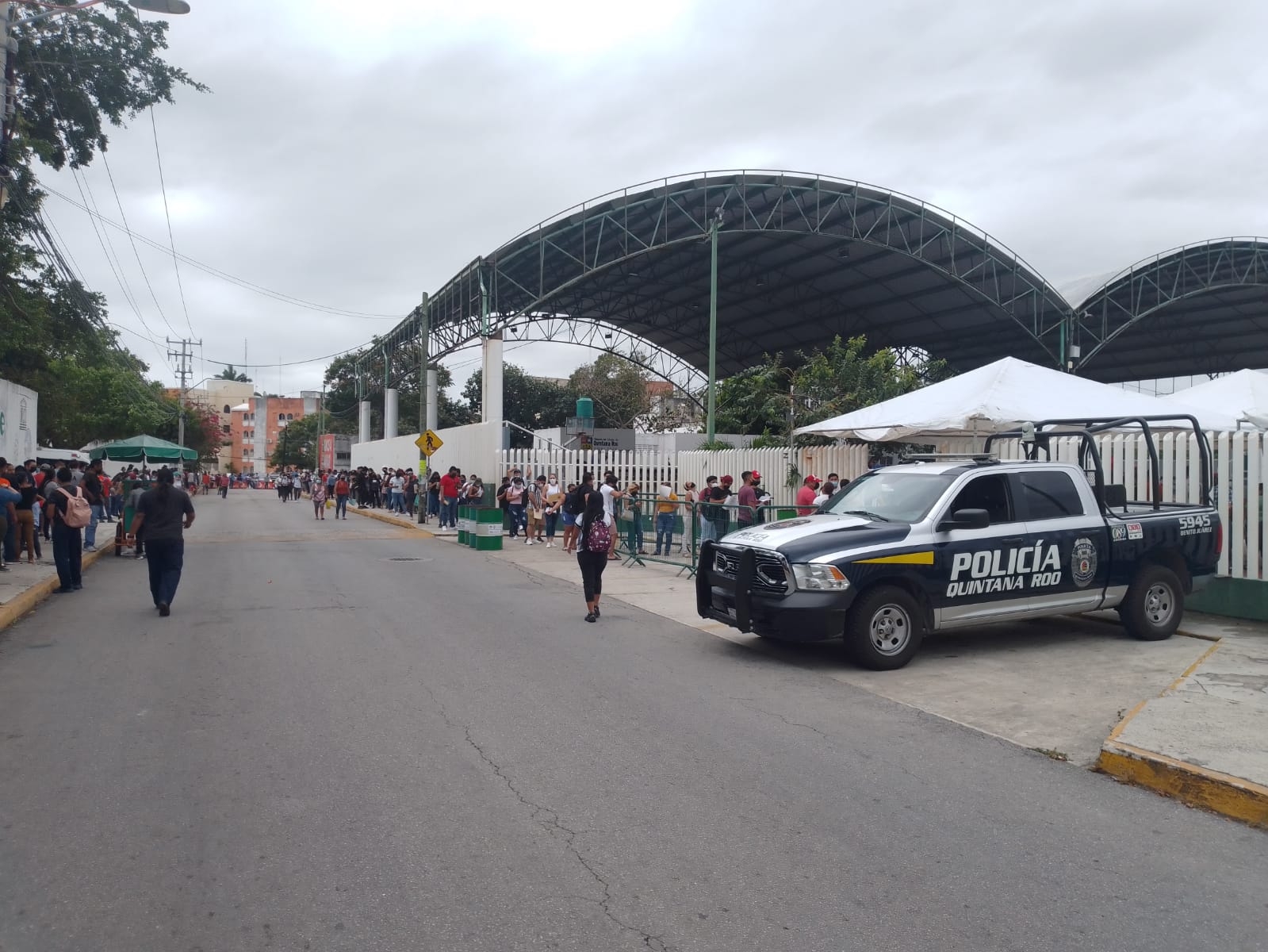 La vacunación para mayores de 18 años finaliza este 25 de marzo, por lo que los cancunenses aprovecharon para ir por su dosis anticovid