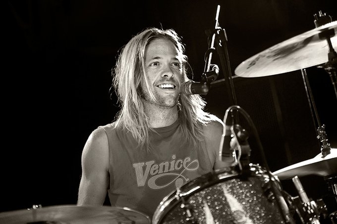 ¿Quién era Taylor Hawkins, baterista de los Foo Figthers que murió a los 50 años?