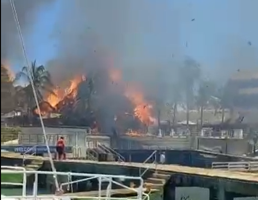 Así fue el incendio en Isla Mujeres