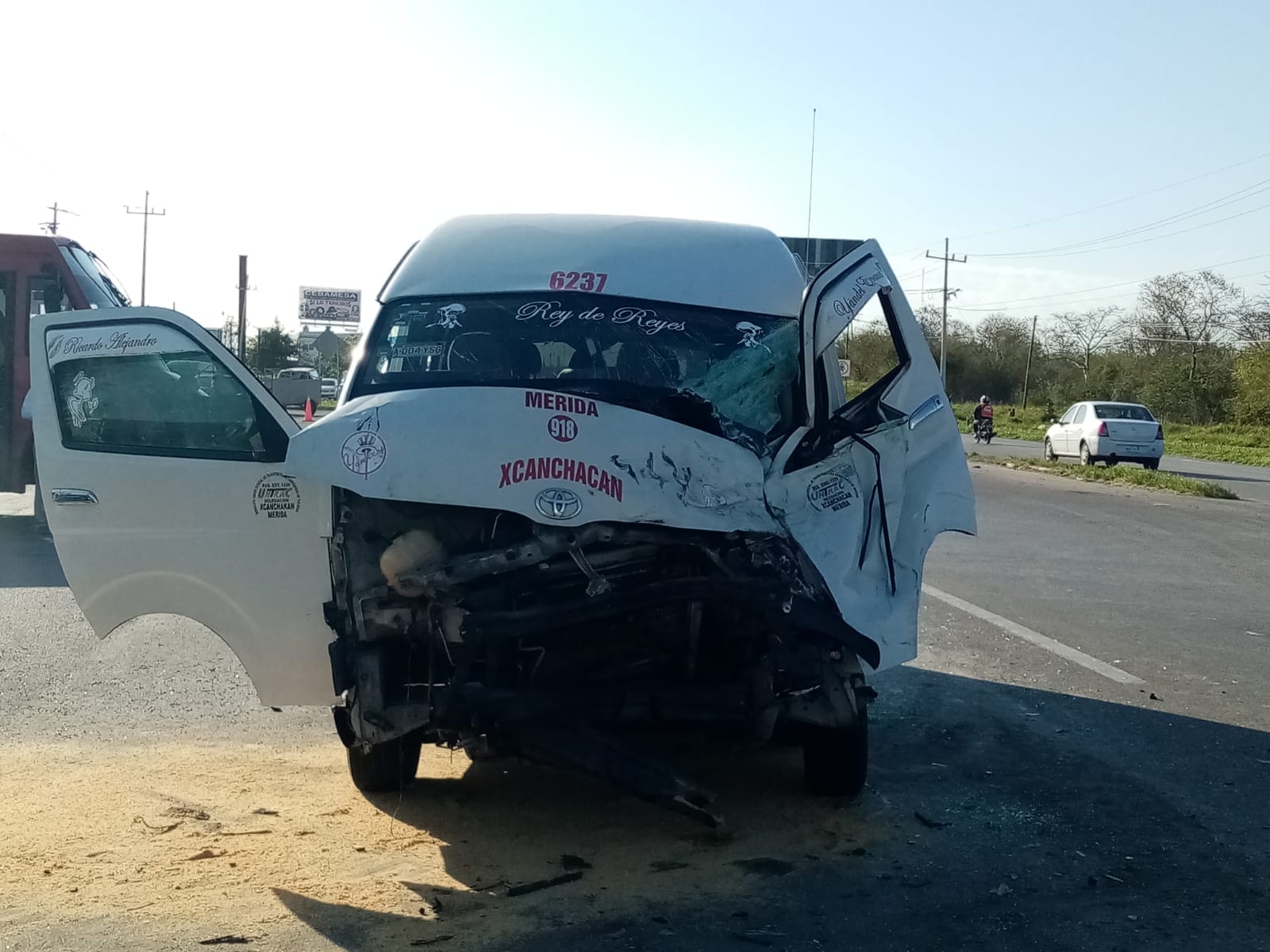 Accidente en la carretera Mérida-Cancún deja siete personas lesionadas