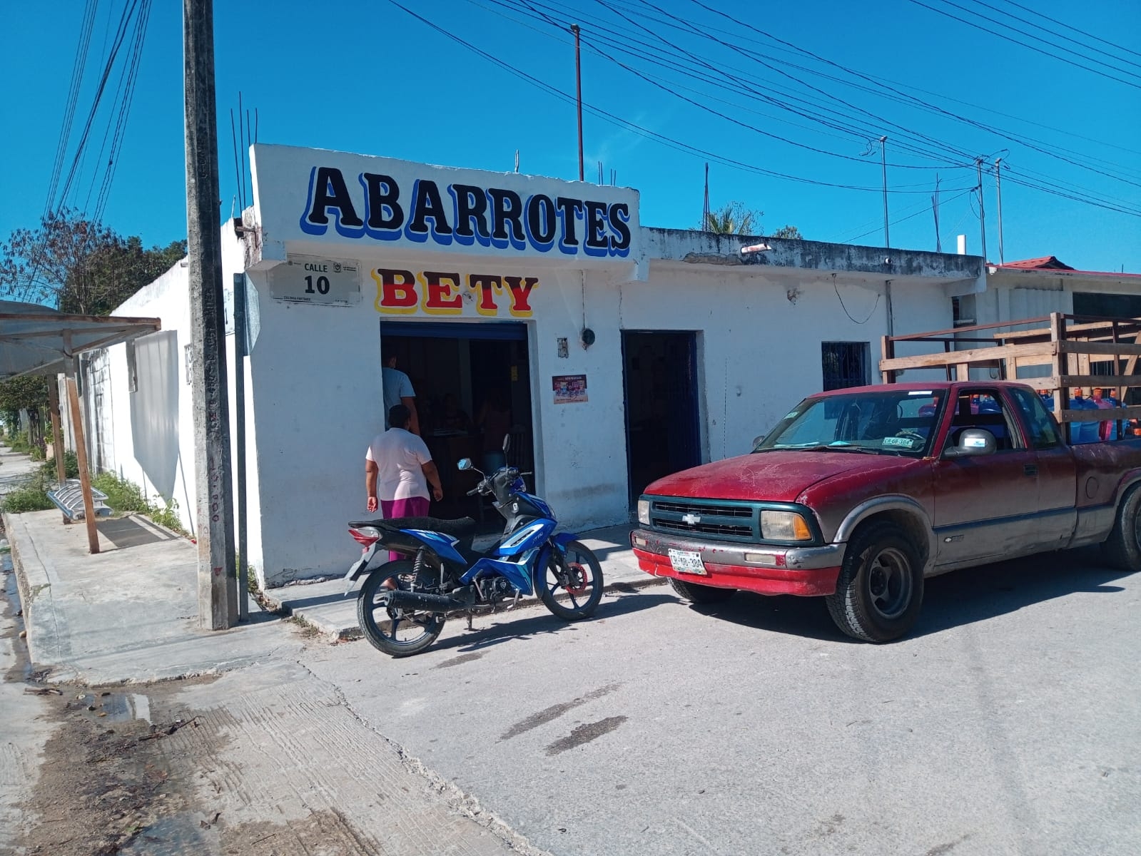 El joven había robado aproximadamente dos mil pesos de la tienda