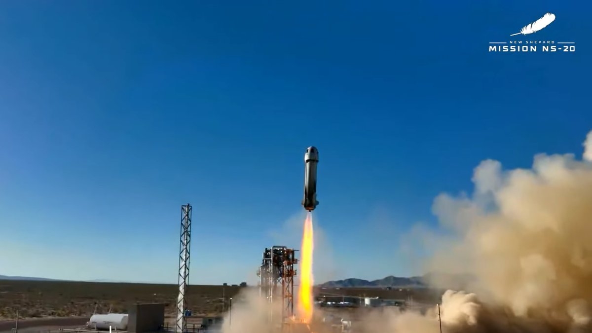 El cohete regresó a tierra tras 10 minutos en el aire