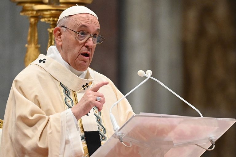 Papa Francisco culminó los festejos de la Semana Santa este lunes en el Vaticano