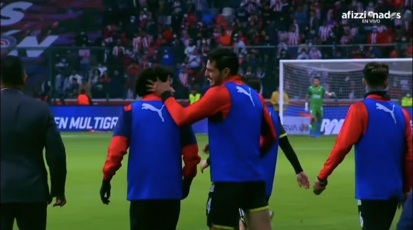 La cámara captó la pelea entre el "Pollo" Briseño y "Chino" Huerta al terminar el partido ante Toluca