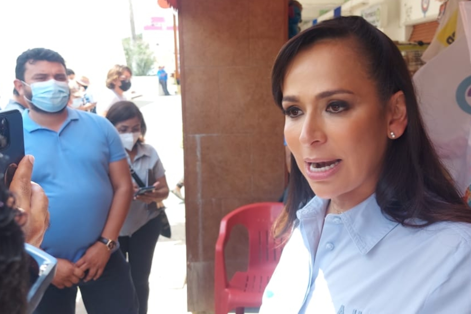 En caso de proceder la denuncia, Laura Fernández podría tener el mismo destino de Luis Gamero, quien perdió la candidatura a la Alcaldía de Chetumal tras ser denunciado por violencia política de género