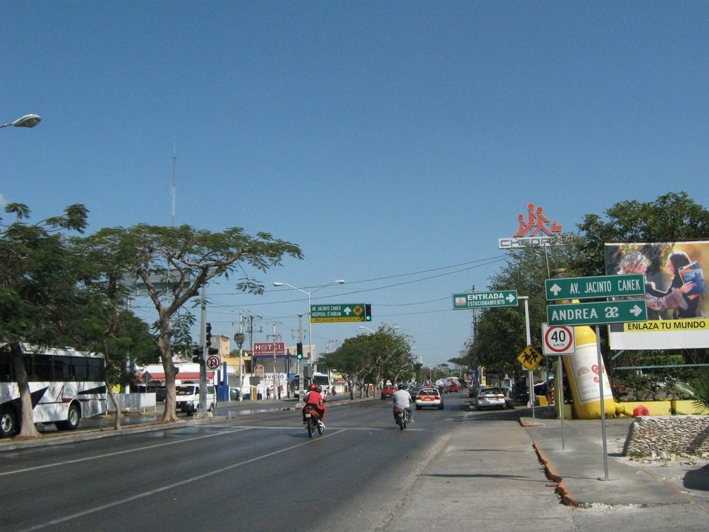 El gobernador Carrillo Puerto expuso que esta obra se sería para que todos transiten sin distinción social