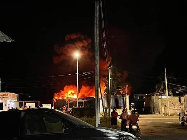 Continúa bajo investigación incendio de maquiladora en Champotón