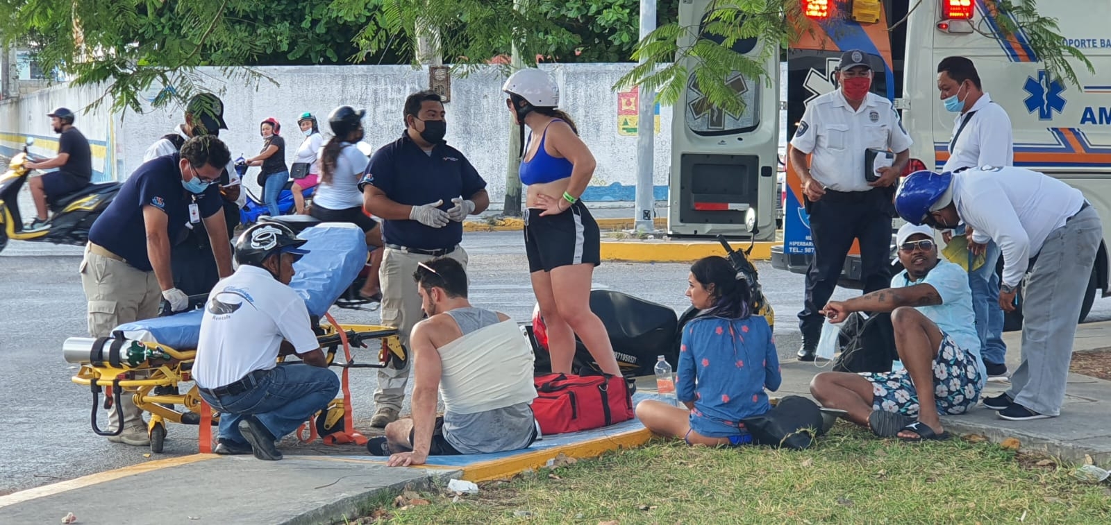 Turista estadounidense termina lesionado tras caerse de una moto en Cozumel