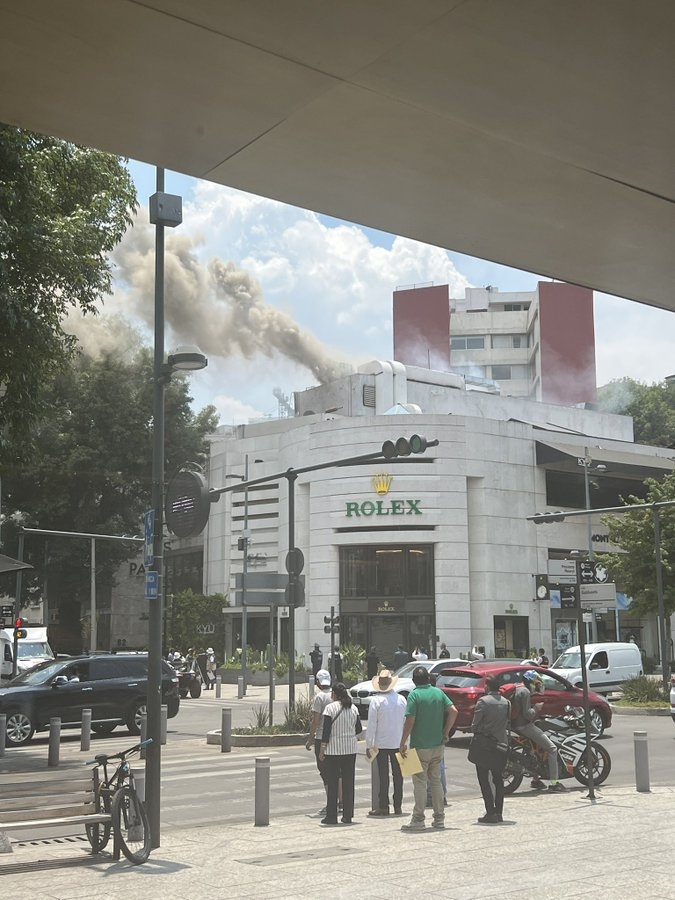 Reportan incendio en restaurante de Polanco en CDMX