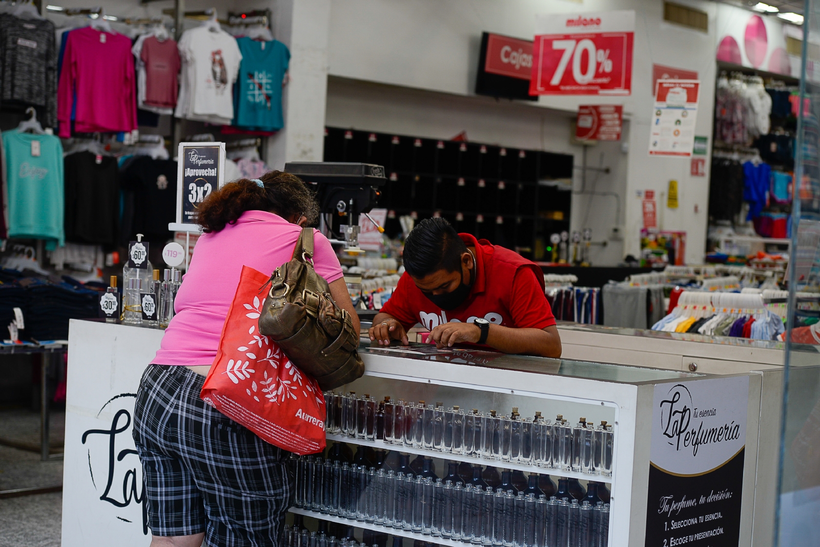 Semáforo Verde permite reapertura de mil 200 negocios en Mérida: Canacope