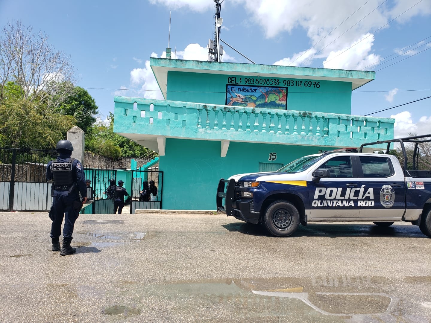 Tras al operativo, los elementos no pudieron detener al hombre, quien minutos antes había amenazado a su pareja sentimental