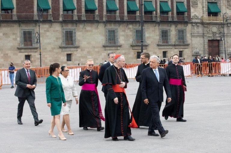 AMLO se reúne con el cardenal Pietro Parolin en Palacio Nacional