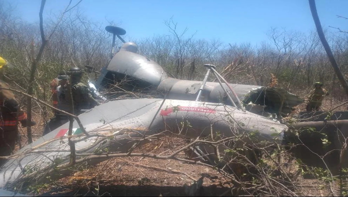 . Según información de la Semar, la aeronave presentó una falla durante las maniobras de aterrizaje, lo que provocó que aterrizara de emergencia