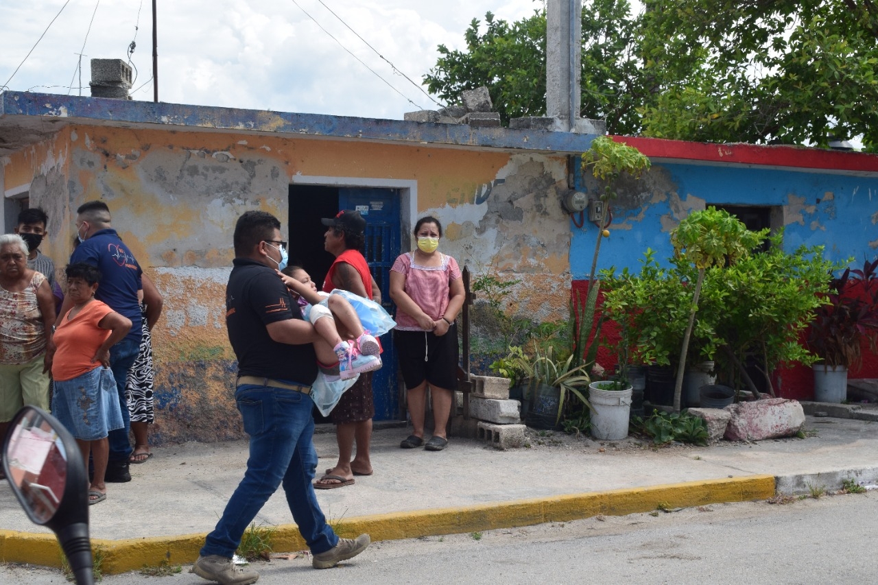 Progreso: Automovilista atropella a una familia que viajaba en moto; iban a una fiesta