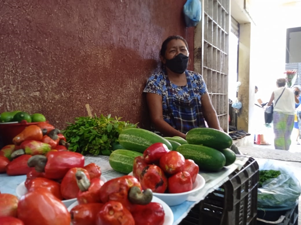 María Eneyda Dzib ha sacado adelante a su familia con labor de toda una vida en el mercado