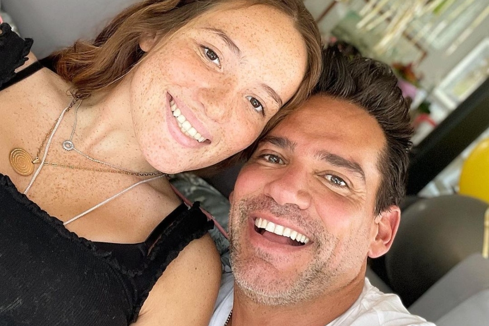 Cristian de la Fuente externó su felicidad de compartir unos días de descanso junto a su hija en el Caribe Mexicano