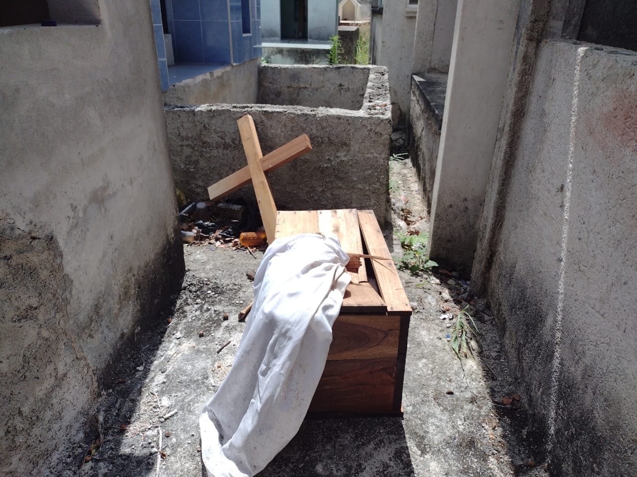 Un osario fue encontrado fuera de una tumba en el Cementerio del municipio de Felipe Carrillo Puerto, Quintana Roo