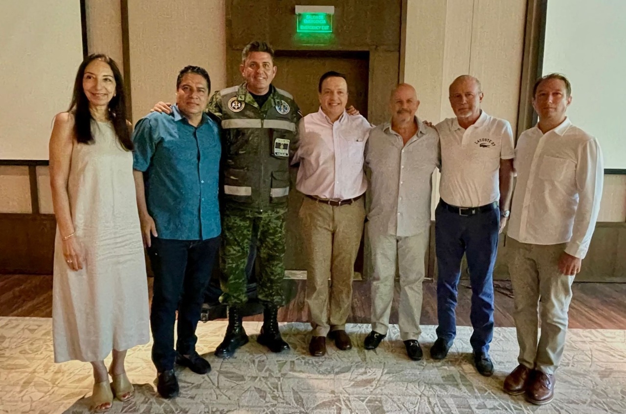 Sector empresarial conoce avances de proyectos federales en Playa del Carmen