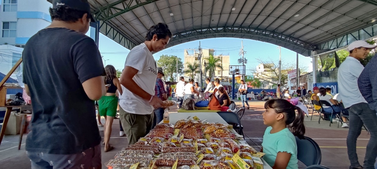 Debido a la pandemia, mucho jóvenes emprendieron su propio negocio para generar ingresos