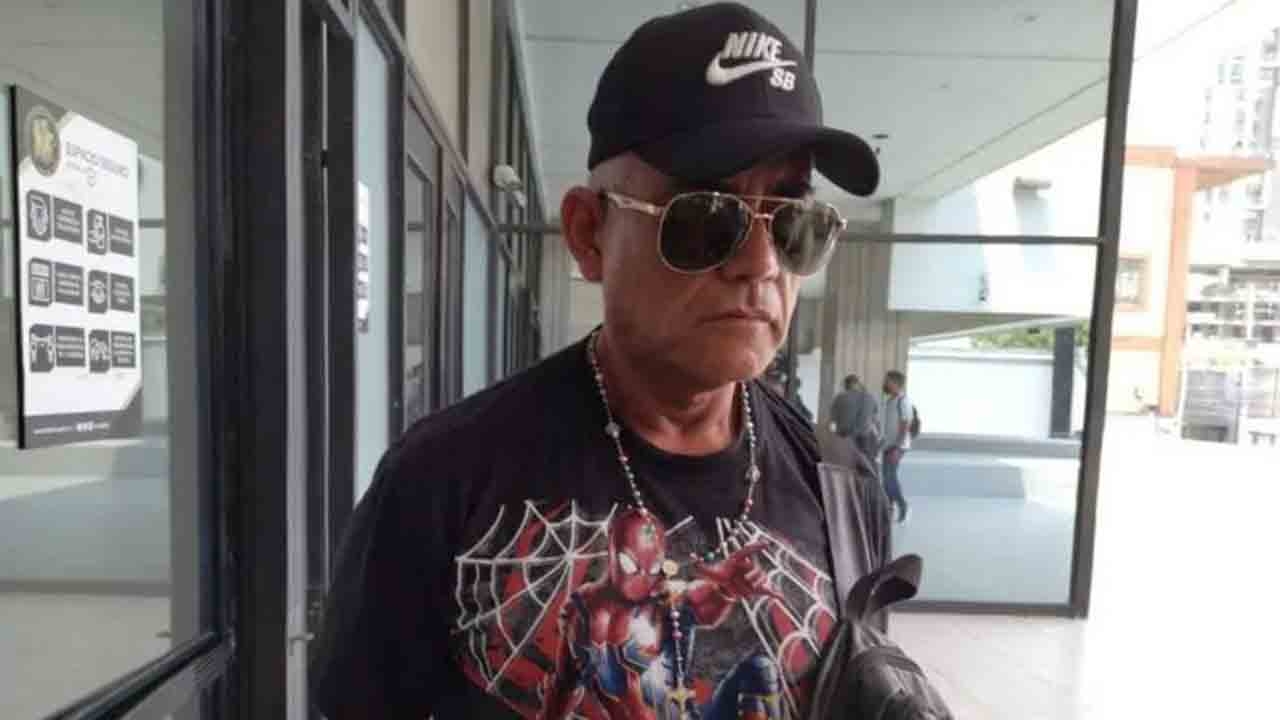 José Gerardo Martínez Bautista afirmó que no descarta que la muerte de su hija haya sido por suicidio. Foto: Twitter