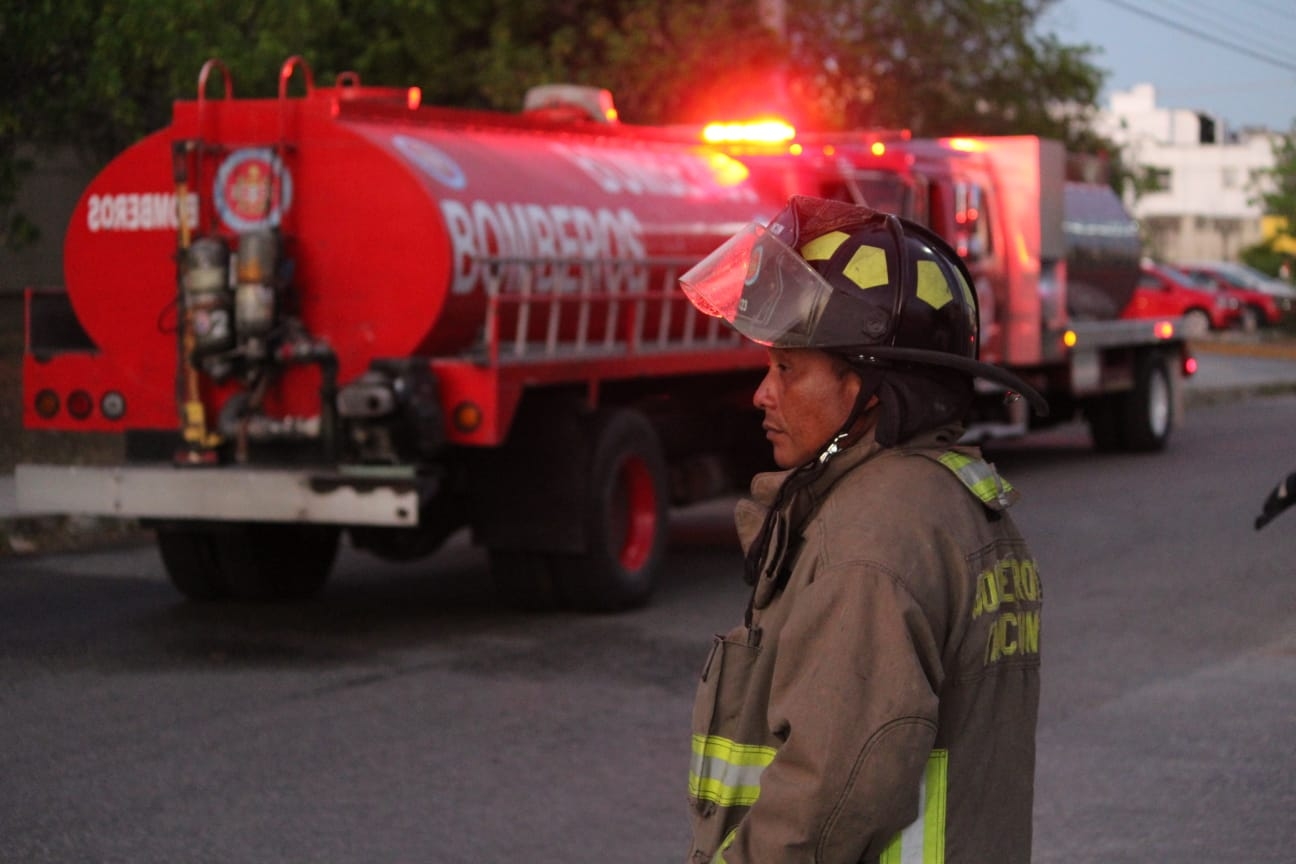 Evacuan supermercado tras conato de incendio en la Supermanzana 51 de Cancún: VIDEO