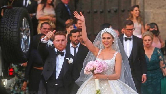 Saúl Canelo Álvarez y Fernanda Gómez derrocharon amor en su primer aniversario de bodas